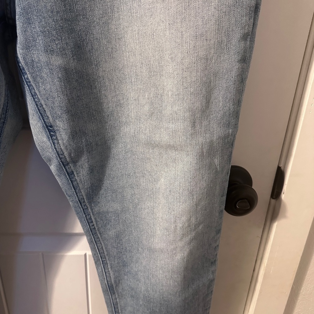 Hudson Jeans Light Blue Ankle & Cropped Denim - Picture 3 of 6